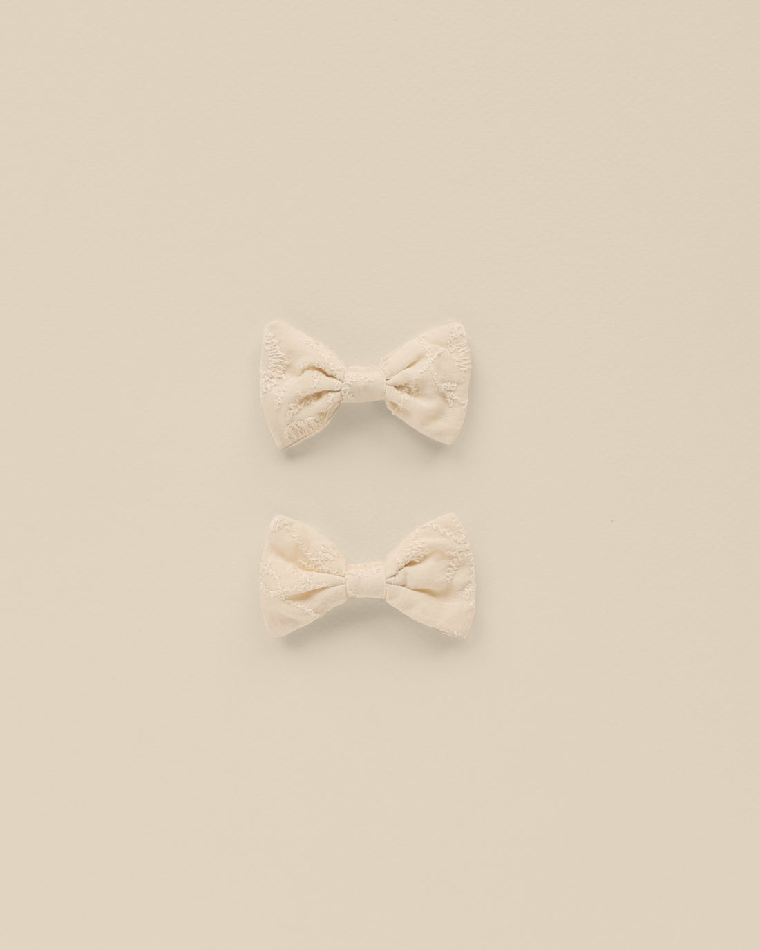 Noralee Little Bow Clip - Natural