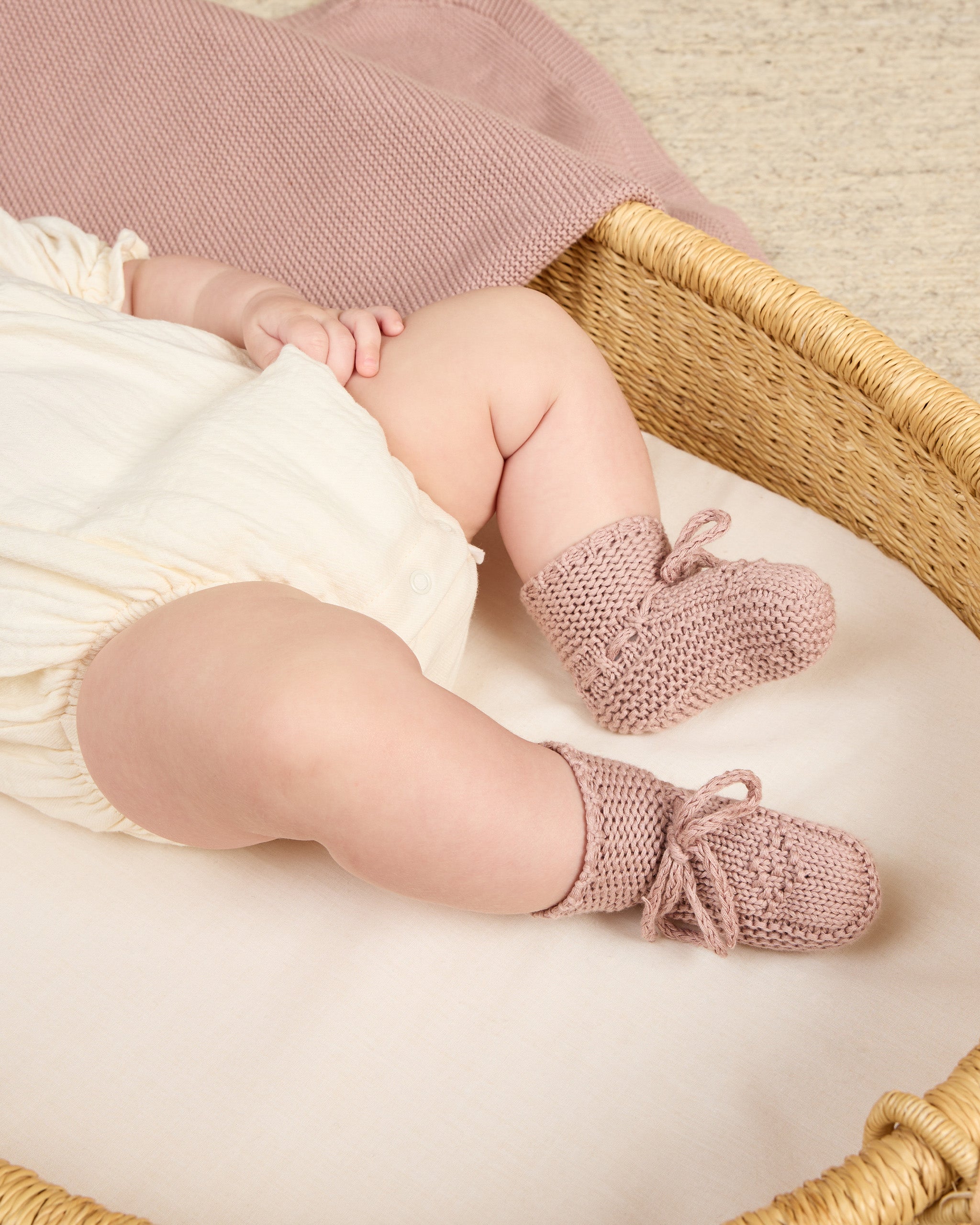 Quincy Mae Knit Booties - Mauve