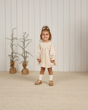 Quincy Mae V Smocked Dress - Holly Berry