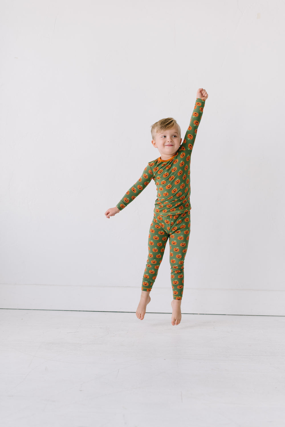 Kickee Pants Print Long Sleeve Pajama Set - Moss Jack O&