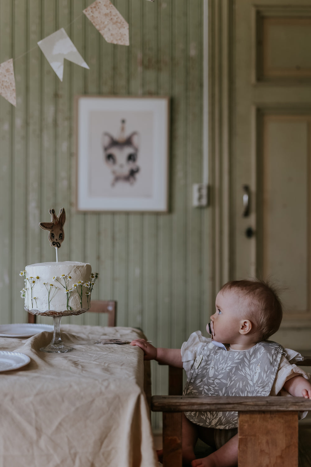 Mrs. Mighetto Baby Bib - Misty Leaf Grey